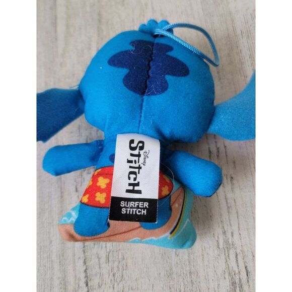 Lilo Stitch surfing Surfer plush keychain McDonald's toy figure - Picture 4 of 4
